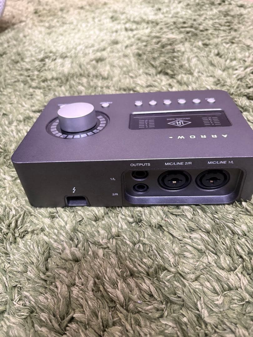 ARROW オーディオインターフェイス