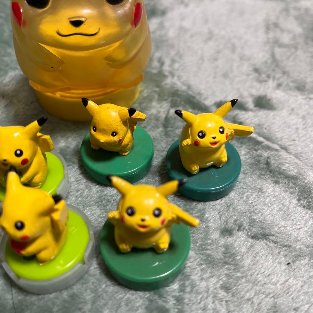 ポケモンピカチュウレトロレアスタンプフィギュア