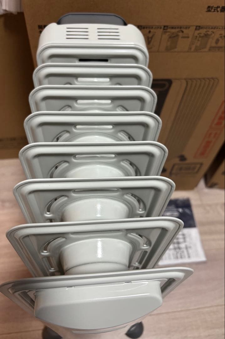 デロンギ　オイルヒーター