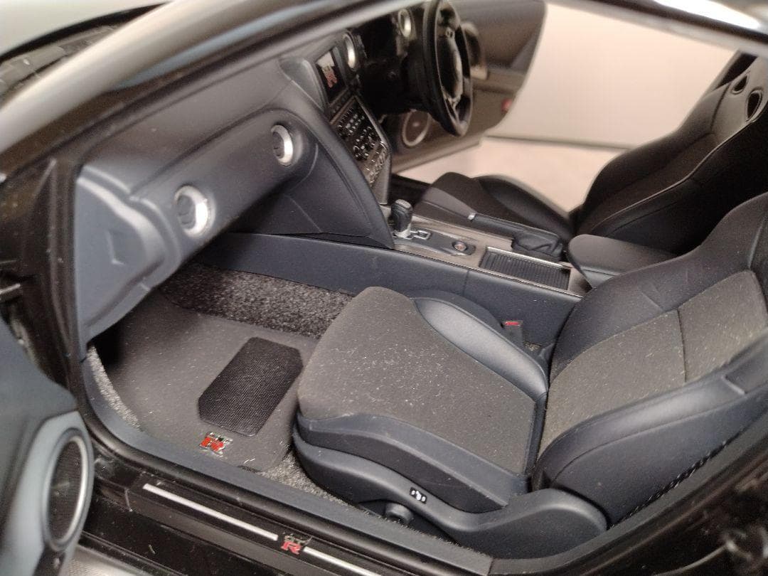 50　オートアート　1/12　GT-R R35　プレミアムエディション　黒