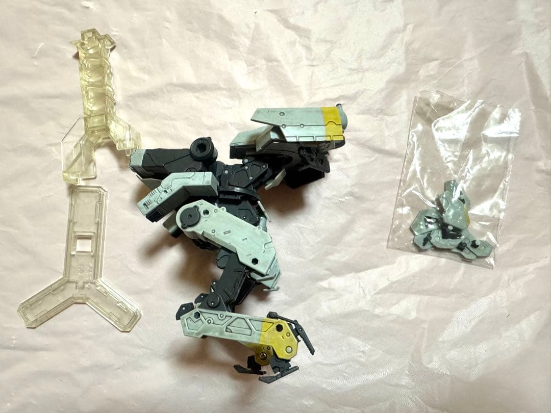 PLAY ARTS改 メタルギア L GEAR SOLID ZEKE