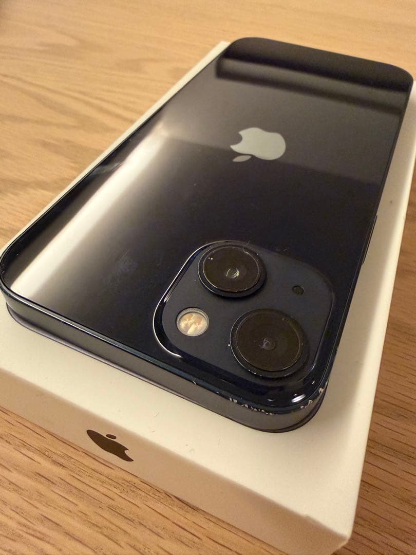 Apple iPhone 13 ／256GBブラック （ミッドナイト）本体