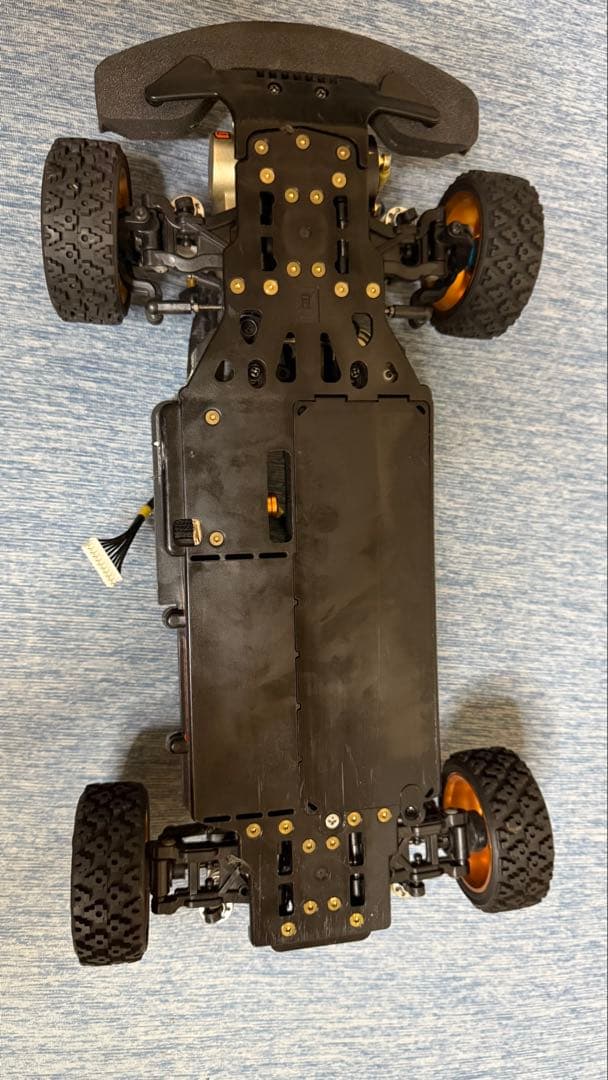 TAMIYA XV-01 メカ付き組済シャーシ　未塗装ボディ