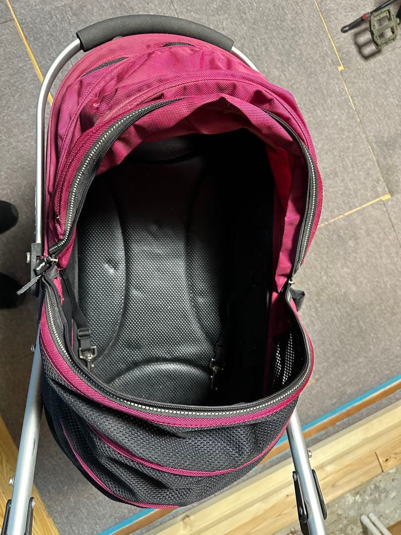 AIRBUGGY PET(DOME2,ブレーキモデル,M) 引取り/配送可能