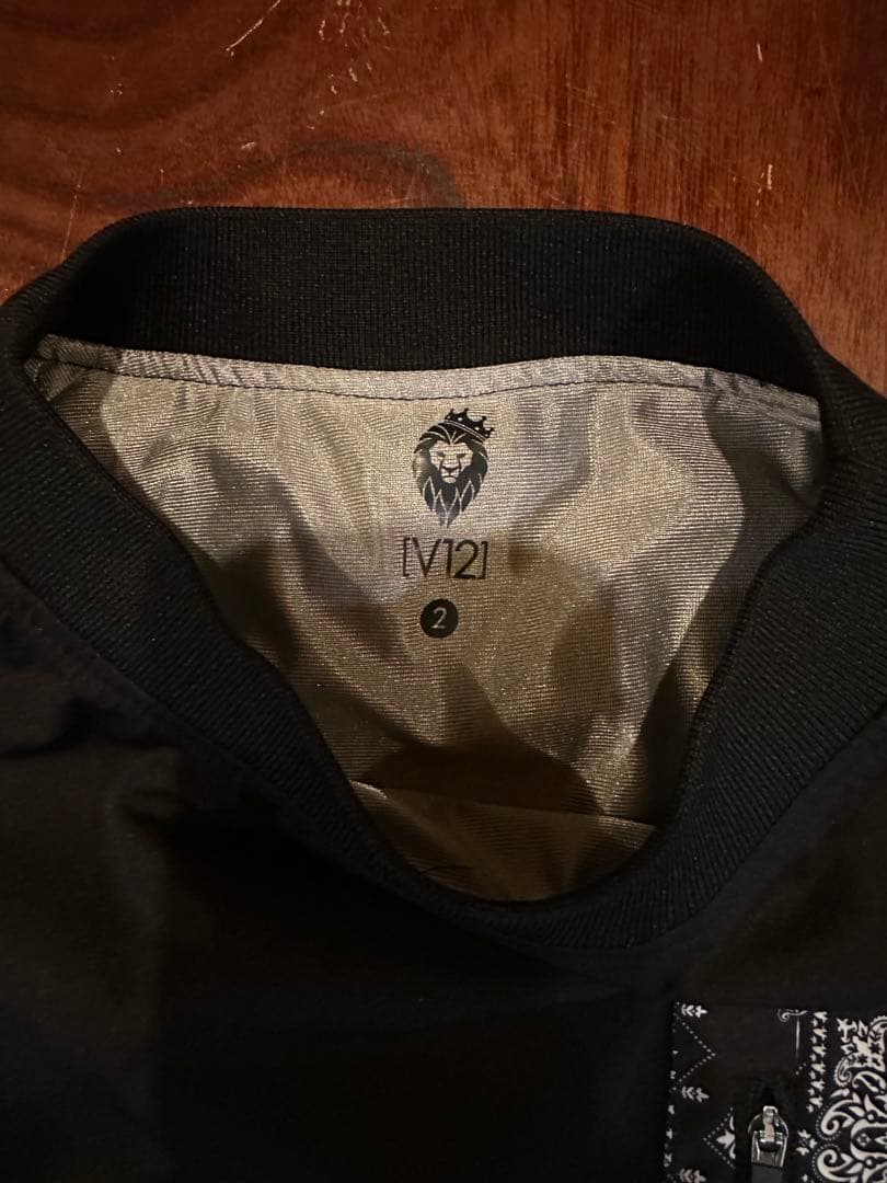 V12 ジャケット ブラック サイズ2