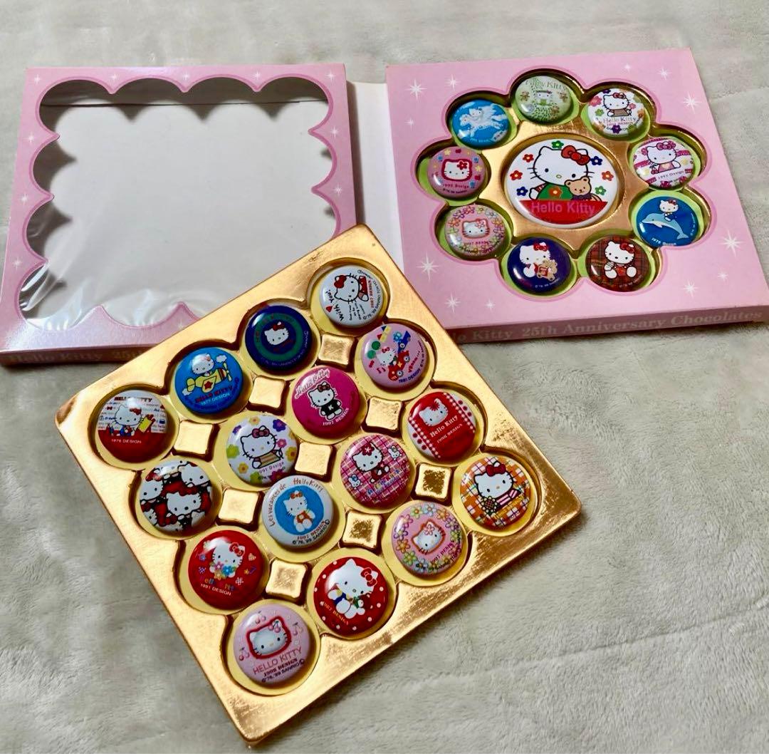 サンリオ キティ25周年アニバーサリー缶記念バッチ【激 レア❗️】スワン