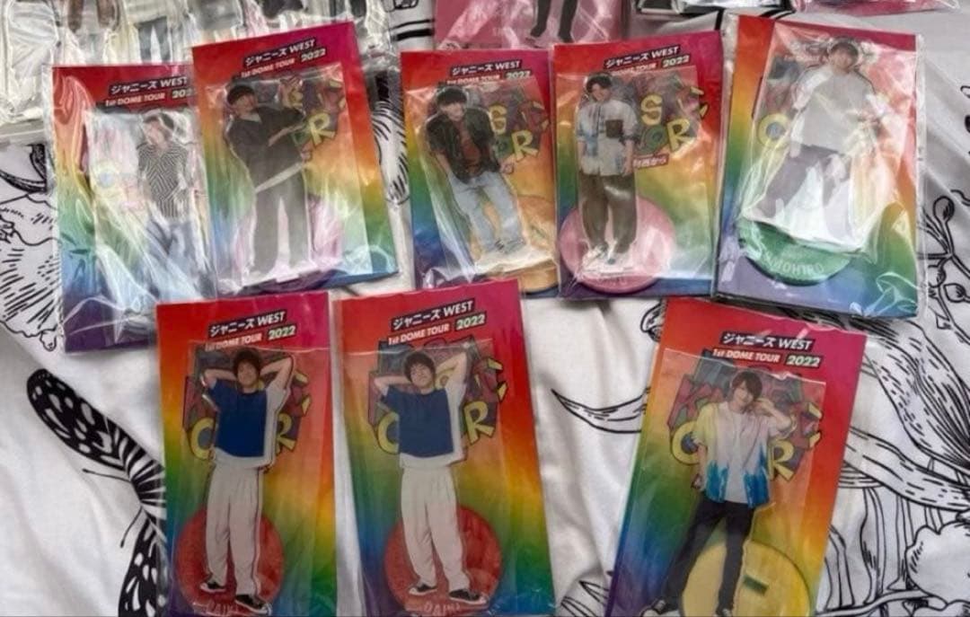 本日限定価格　ジャニーズWEST 歴代アクリルスタンドセット
