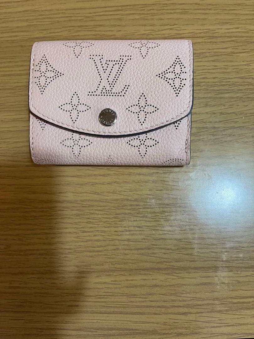 ルイヴィトン　三つ折り財布　ポルトフォイユ　イリスXS