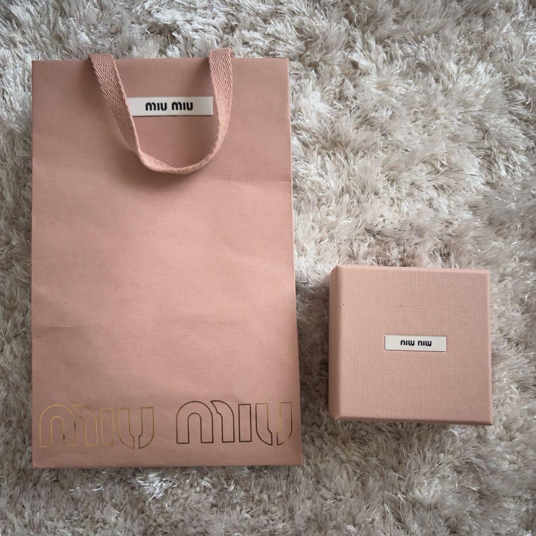 miumiu ヘアクリップ ブラック