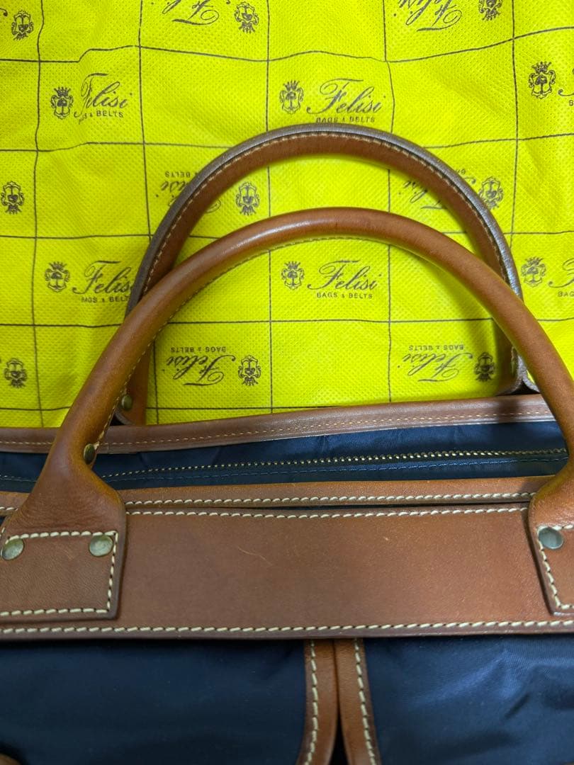 フェリージ ビジネスバッグ　Ferisi