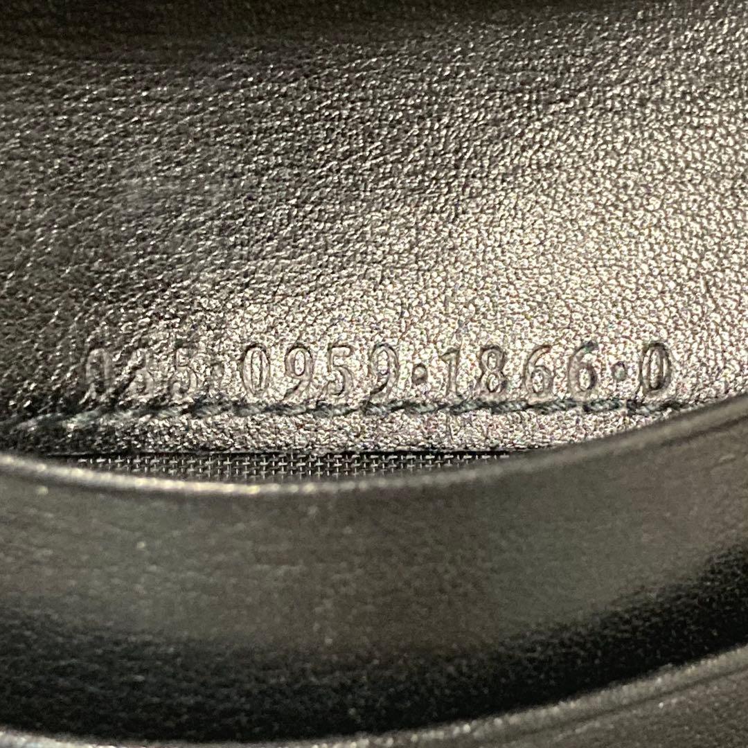 早い者勝ち　美品　GUCCI グッチ　バンブー　二つ折り　黒　レザー　人気