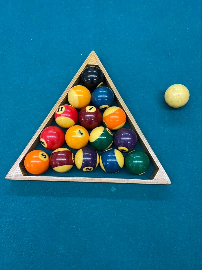 ビリヤード台　キュー　競技用