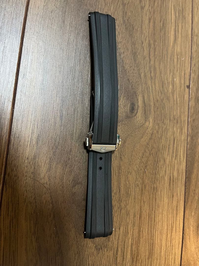 （美品）OMEGA シーマスター300 ブラック ラバーベルト