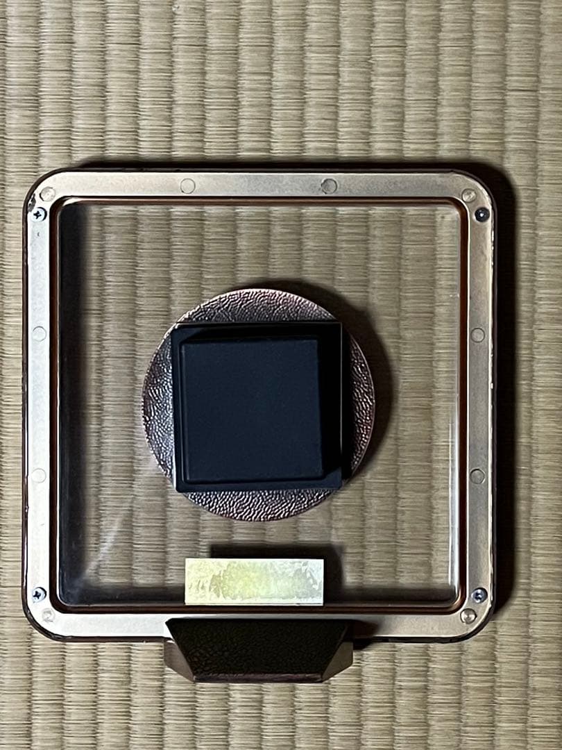 国鉄時代の記念品！ ツバメマーク入りの灰皿と、時計の置物の２セットです！