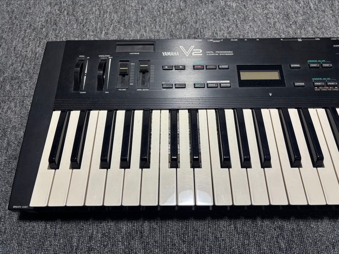 YAMAHA V2 キーボード シンセサイザー