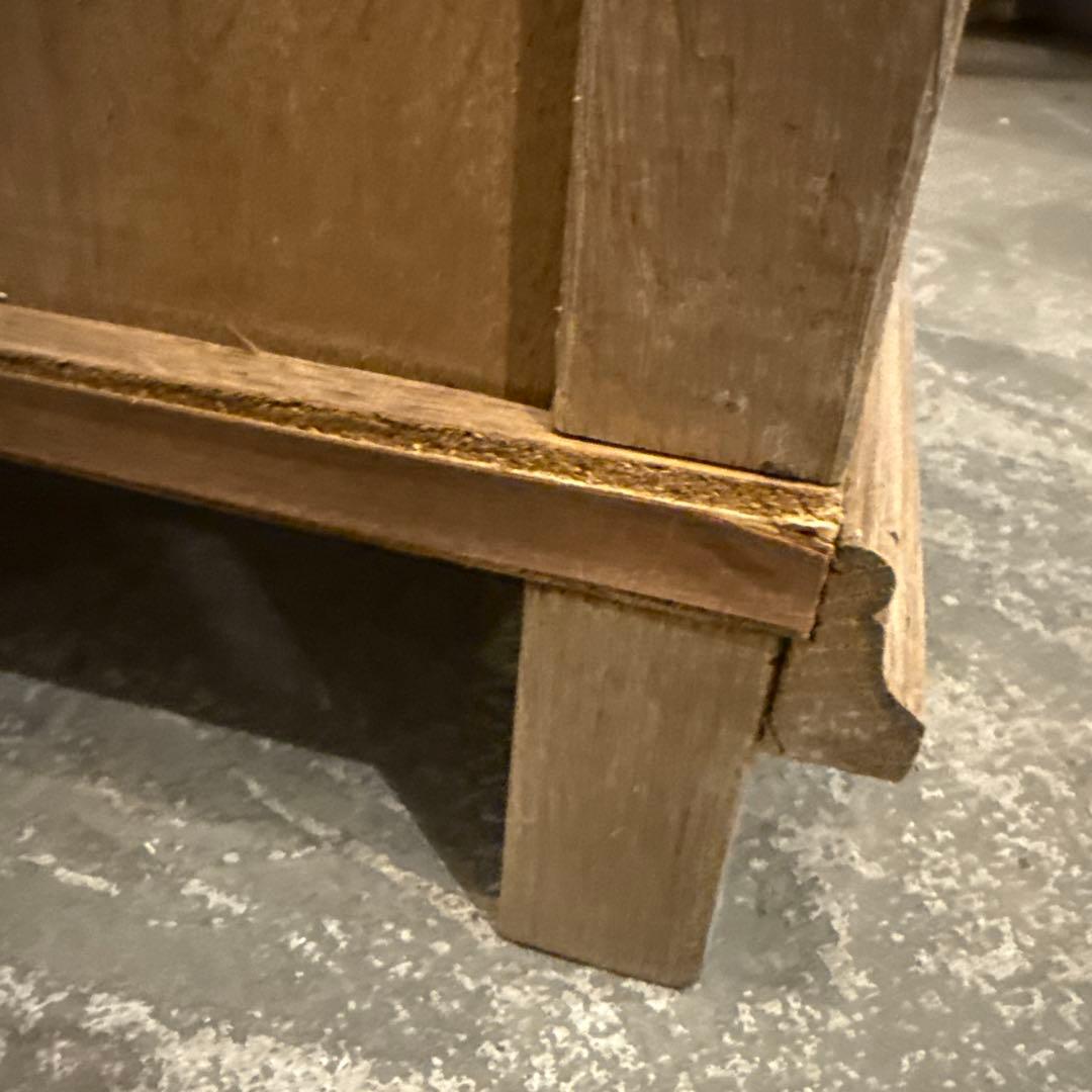 ヴィンテージ　木製サイドテーブル　引き出し／扉収納付き　剥離