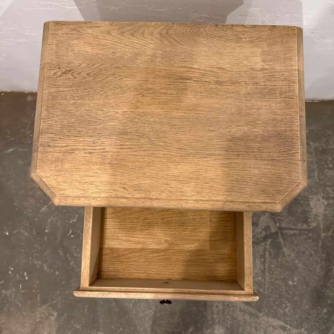 ヴィンテージ　木製サイドテーブル　引き出し／扉収納付き　剥離