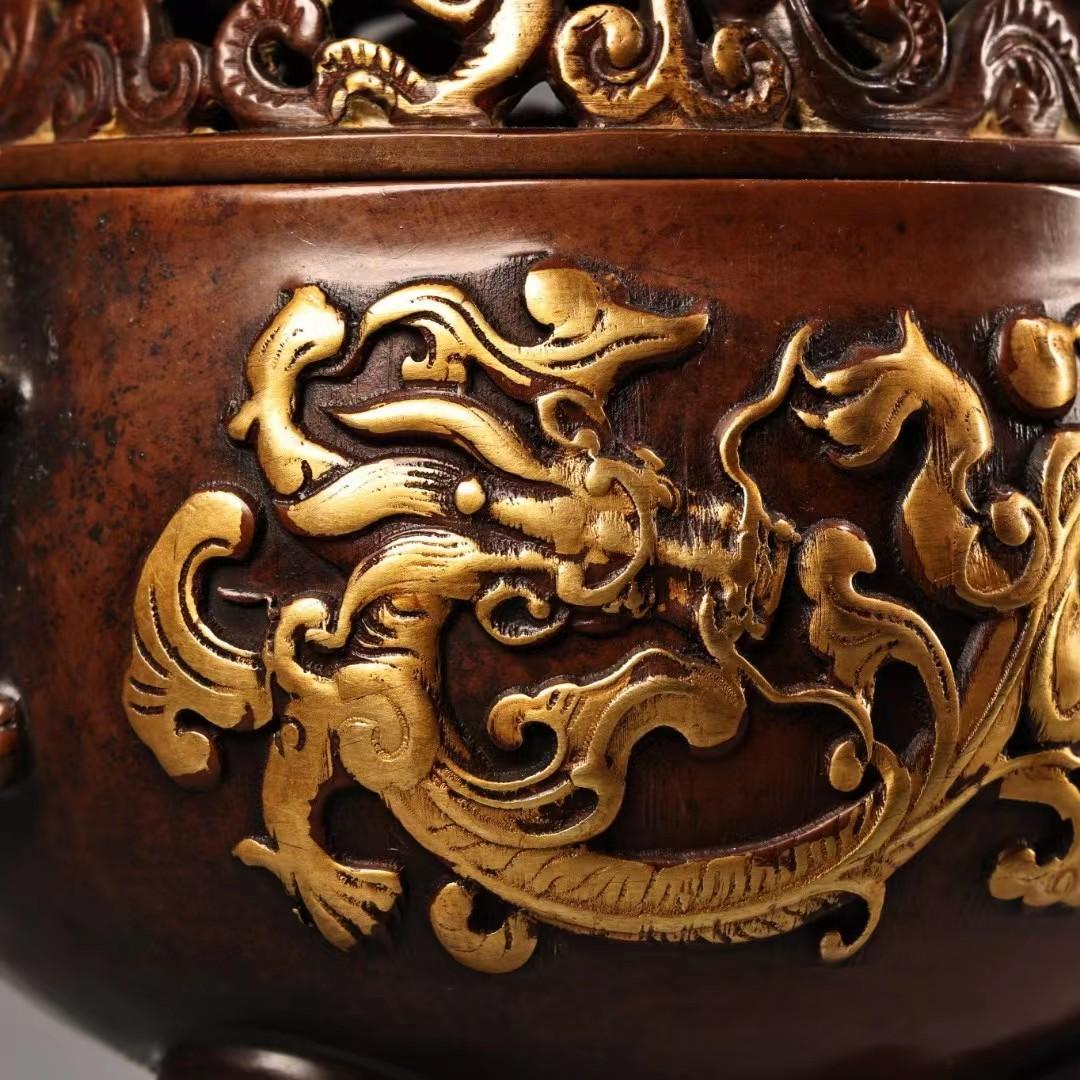 中国古美術・旧蔵鏨刻鎏金の熏香炉・純赤銅・純手作り・高浮彫・置物・茶道具・文房具