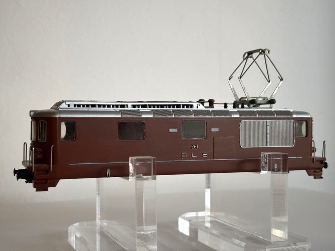スイス　HAG社　HOゲージ　BLS Ae 4/4（261）　ボディ
