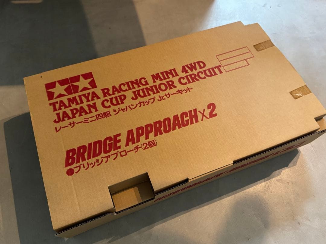 タミヤ ミニ四駆 ジャパンカップ ジュニアサーキット レッド/ブルー/ホワイト