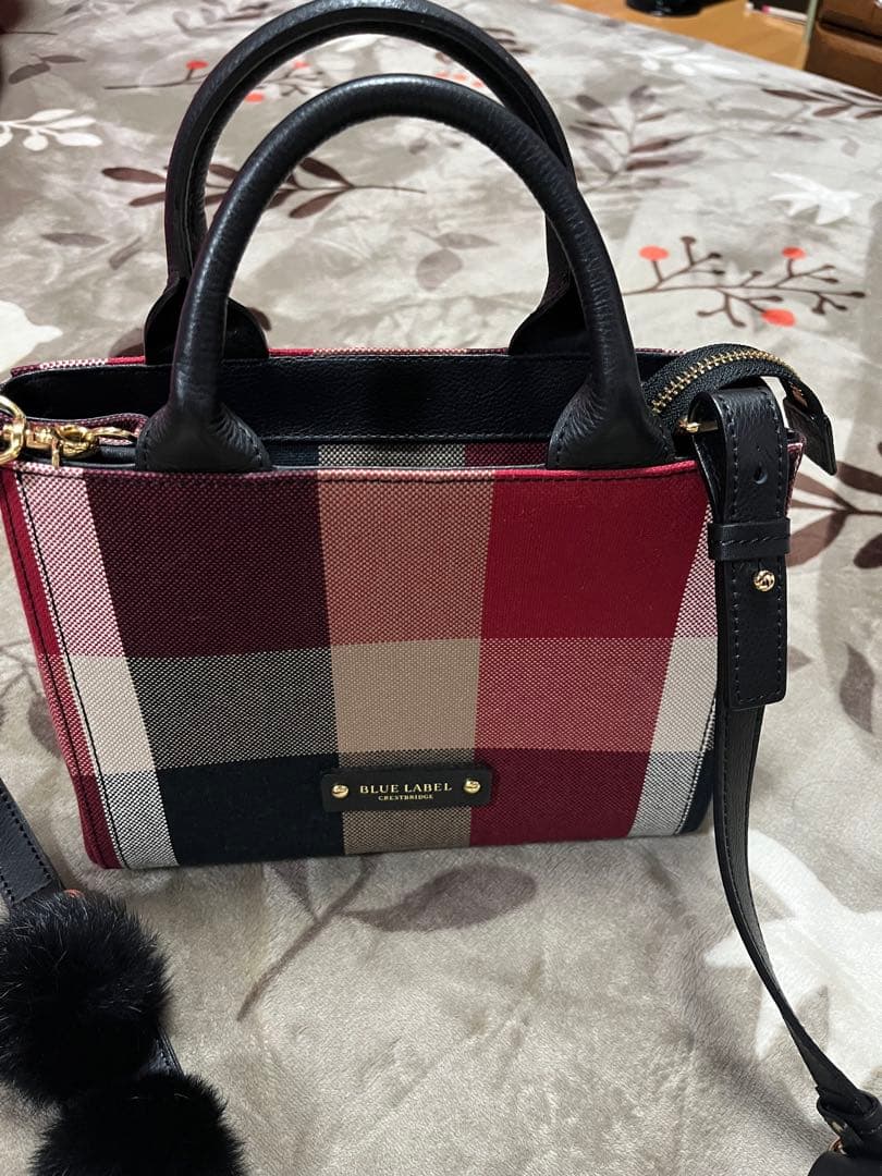 ブルーレーベルクレストブリッジショルダーバッグ