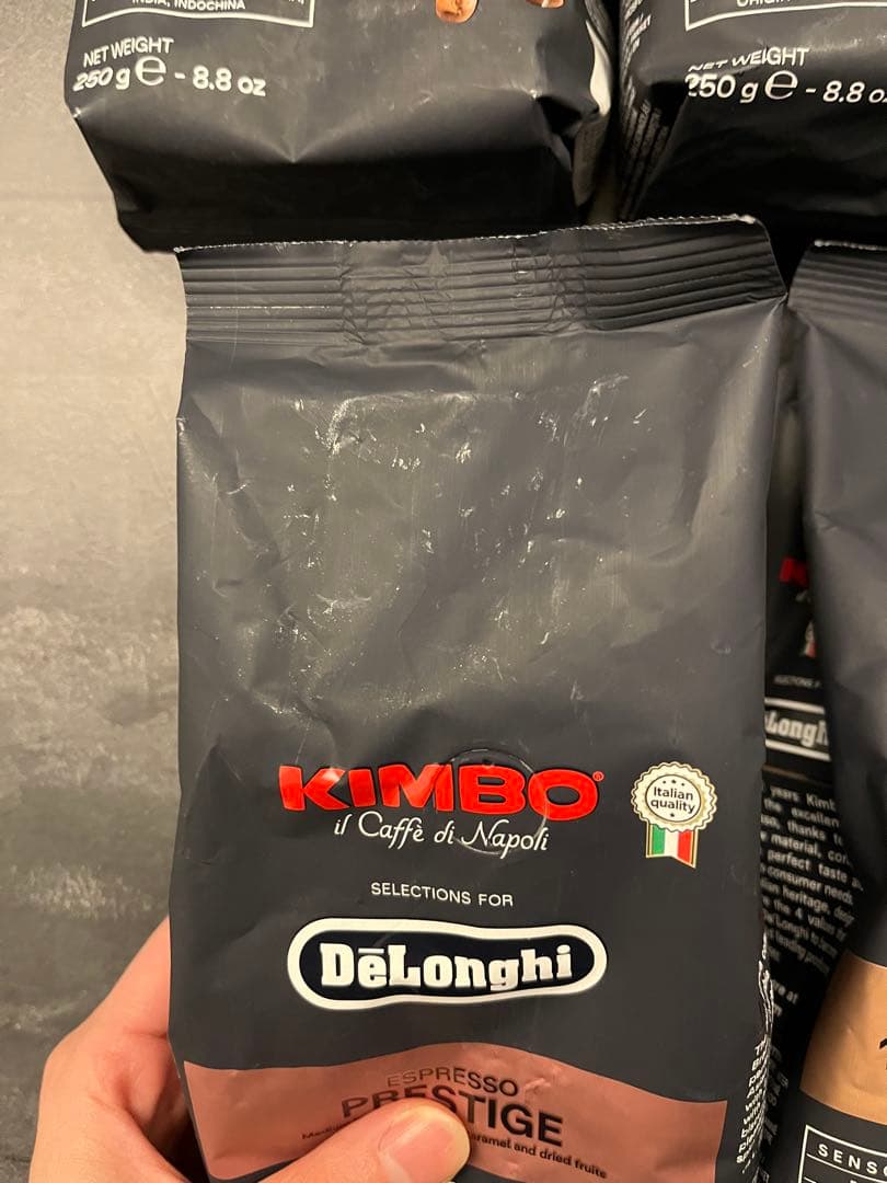 【デロンギ】コーヒー豆 ４種✕7袋　各250グラム　 新品 未使用
