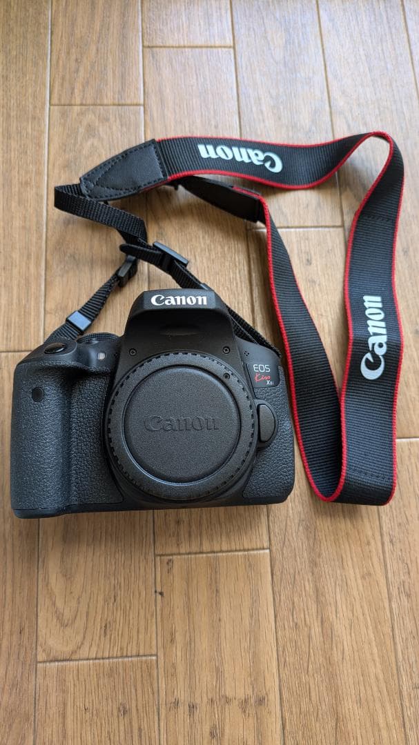 Canon EOS Kiss X8i デジタル一眼レフカメラ