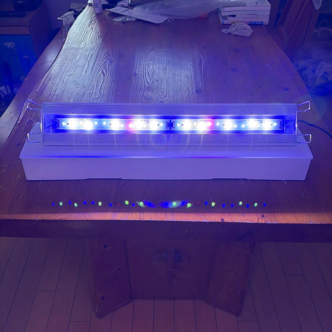 アクロ　トライアングルLED マリン　60cm 24W