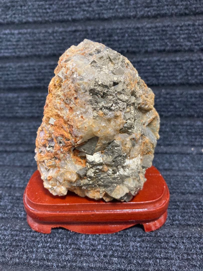 金鉱石　鉱物標本　鉱石