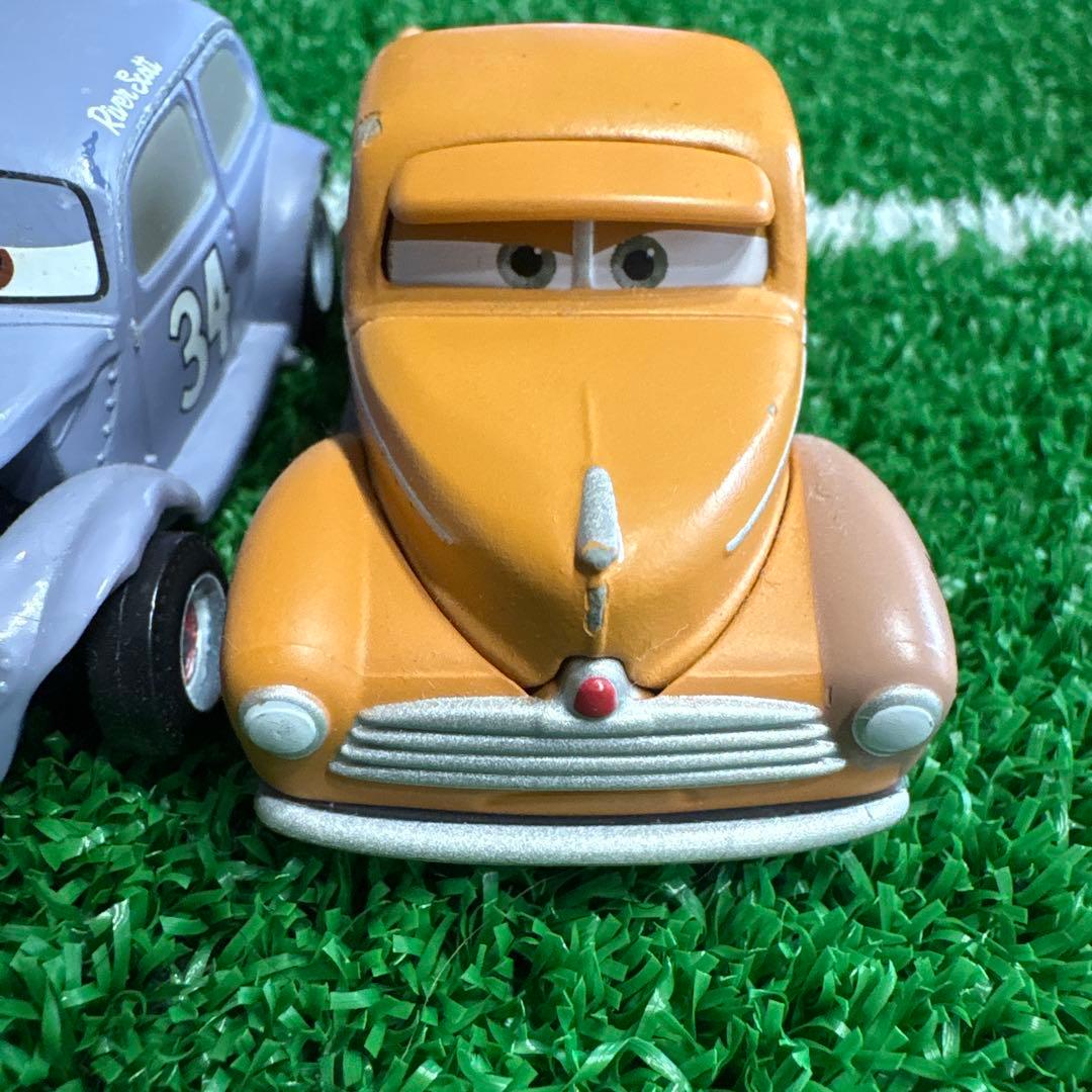 トミカカーズ　ジュニア　ルイーズ　リバー　スモーキー　4台セット