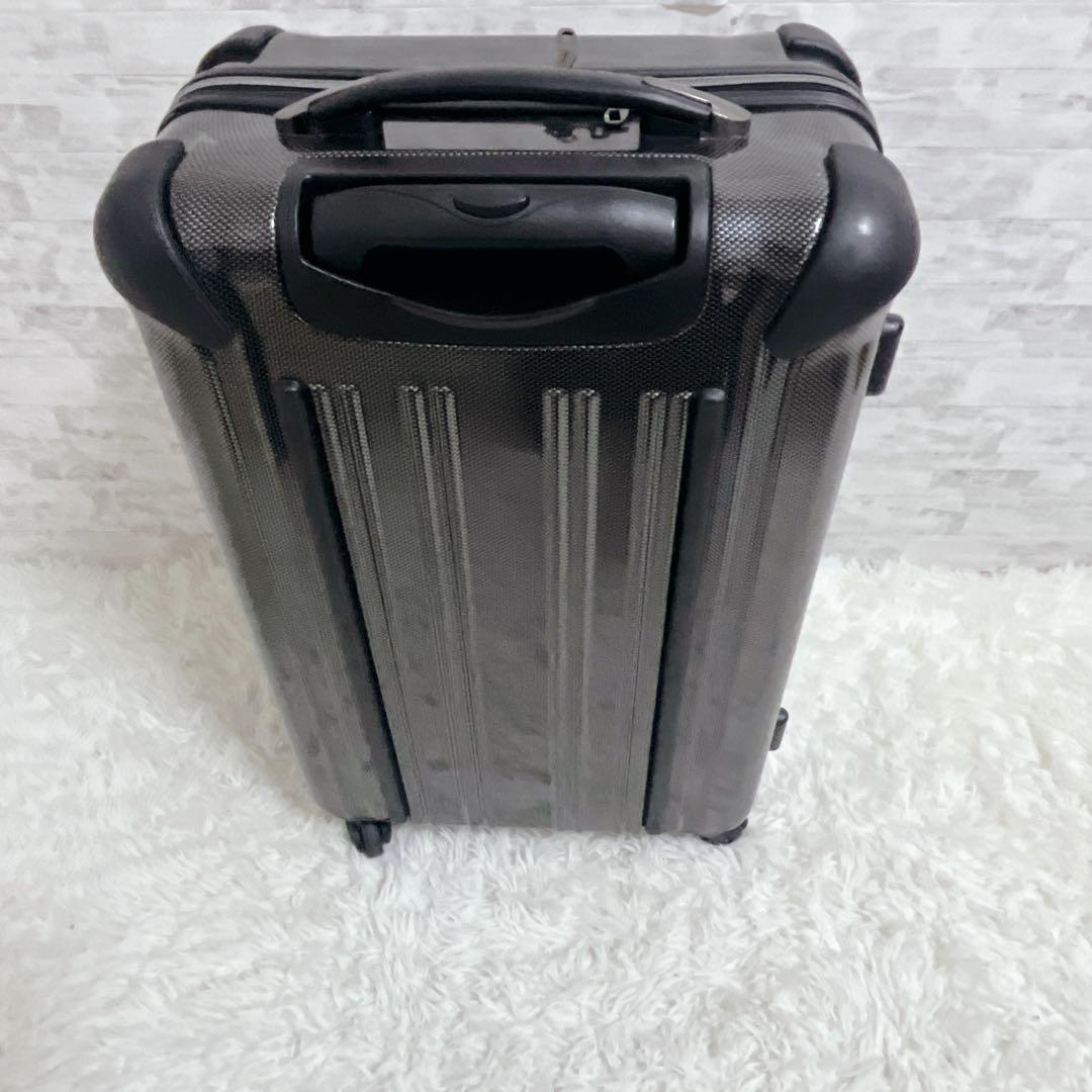 希少　テットオム　スーツケース　キャリーケース　ブラック（カーボン）
