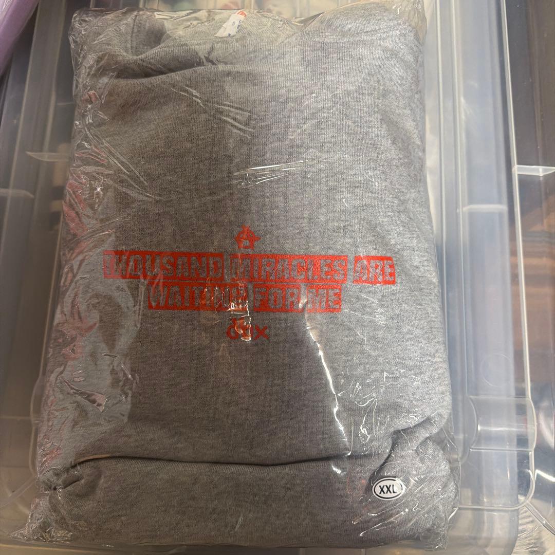 新品　　dustbox パーカー　XXL