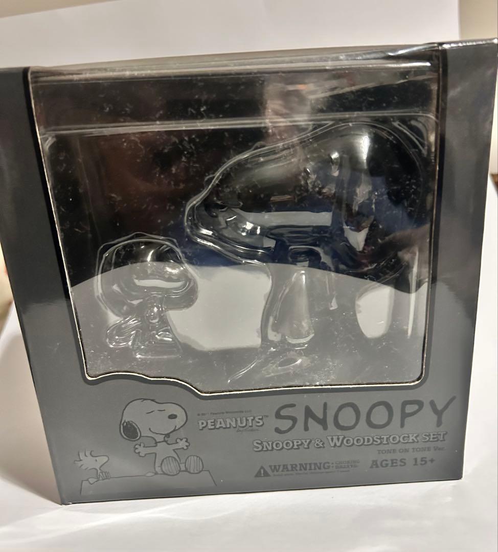 メディコムトイ VCD スヌーピー＆ウッドストック トーンオントーン 限定