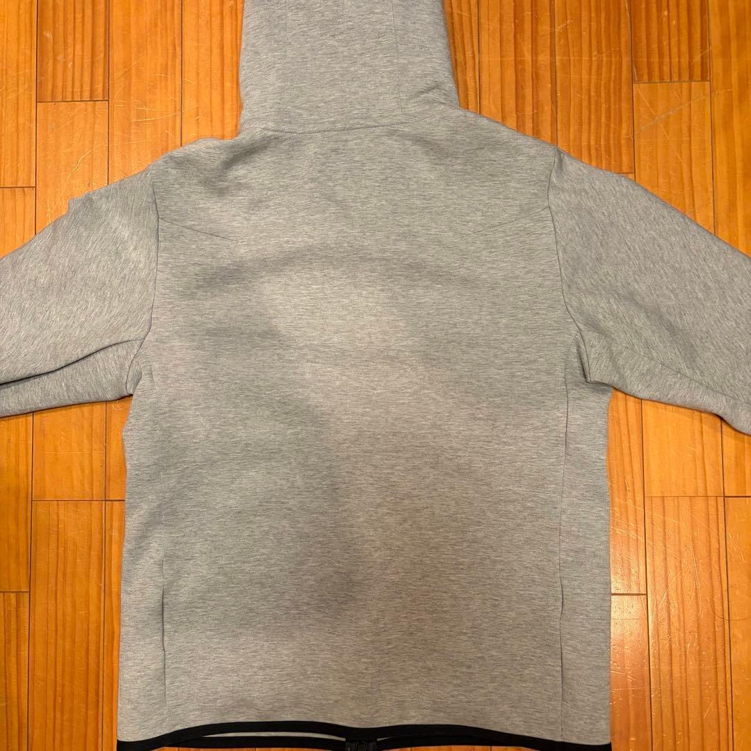 ナイキ パーカー　NIKE TECH FLEECE FULLZIP