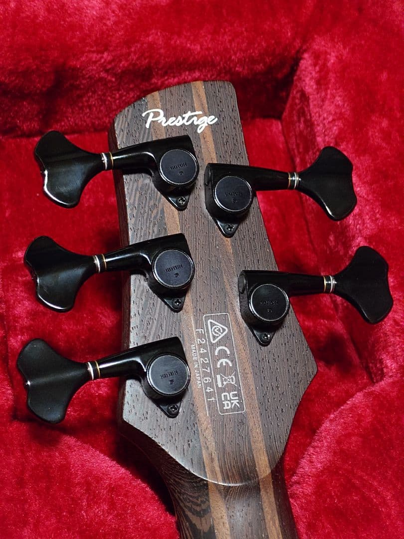 Ibanez Prestige SRMS5-WK　重量3.8kg　5弦ベース