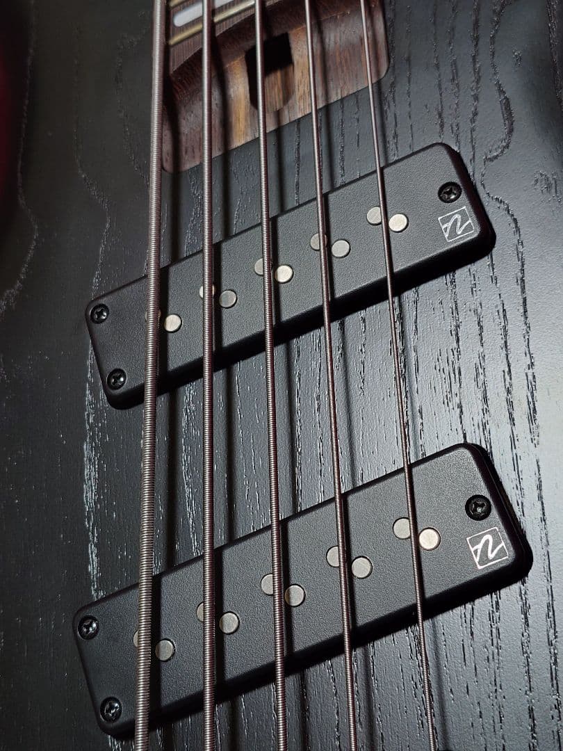 Ibanez Prestige SRMS5-WK　重量3.8kg　5弦ベース