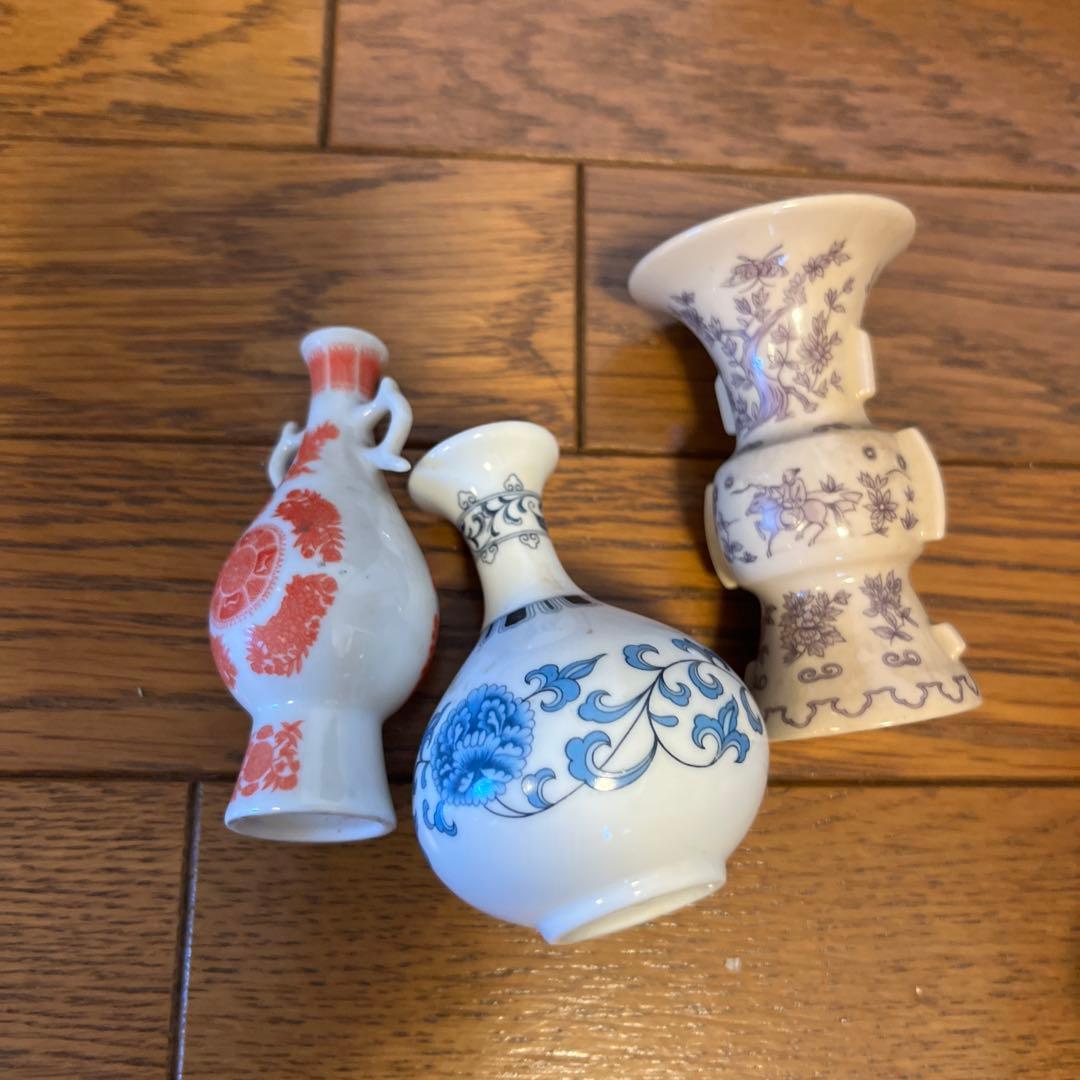 最終処分特価レア小型花瓶や一輪挿し飾り小壺十二個セット専用棚付きインテリア超お得