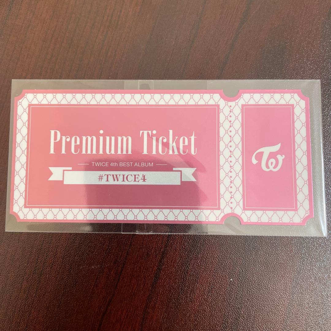 #TWICE4 ゴールドラブリー プレミアムチケット付き