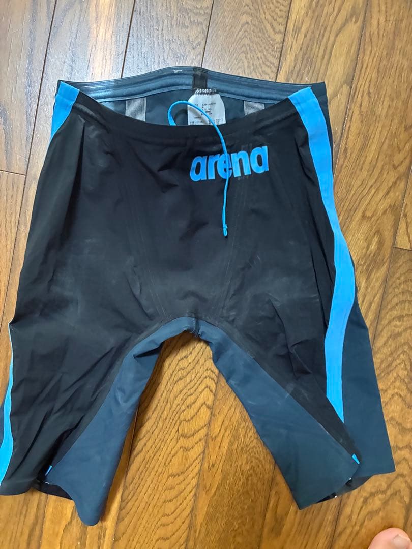 arena アクアフォースストーム　競泳水着 黒/青