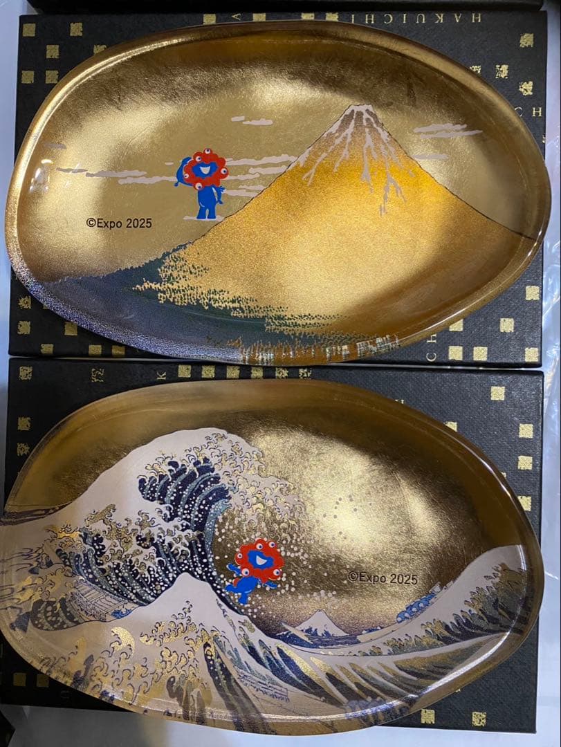 ミャクミャク　ガラストレー　2点セット 箔名画　北斎　神奈川沖浪裏　凱風快晴