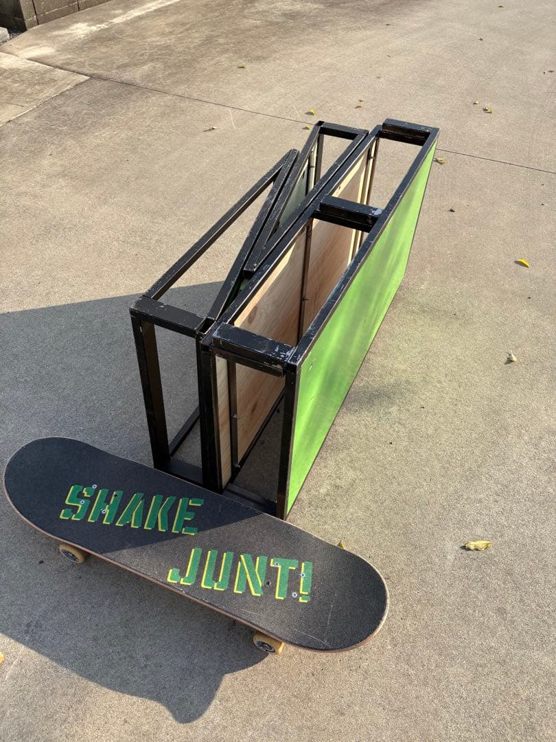 ほぼ未使用 スケートボード セクション バンク マニュアル台