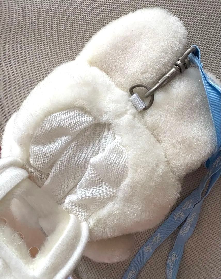 【激レア】ハローキティ雪うさぎ 北海道限定携帯ケースネックストラップ付き2001