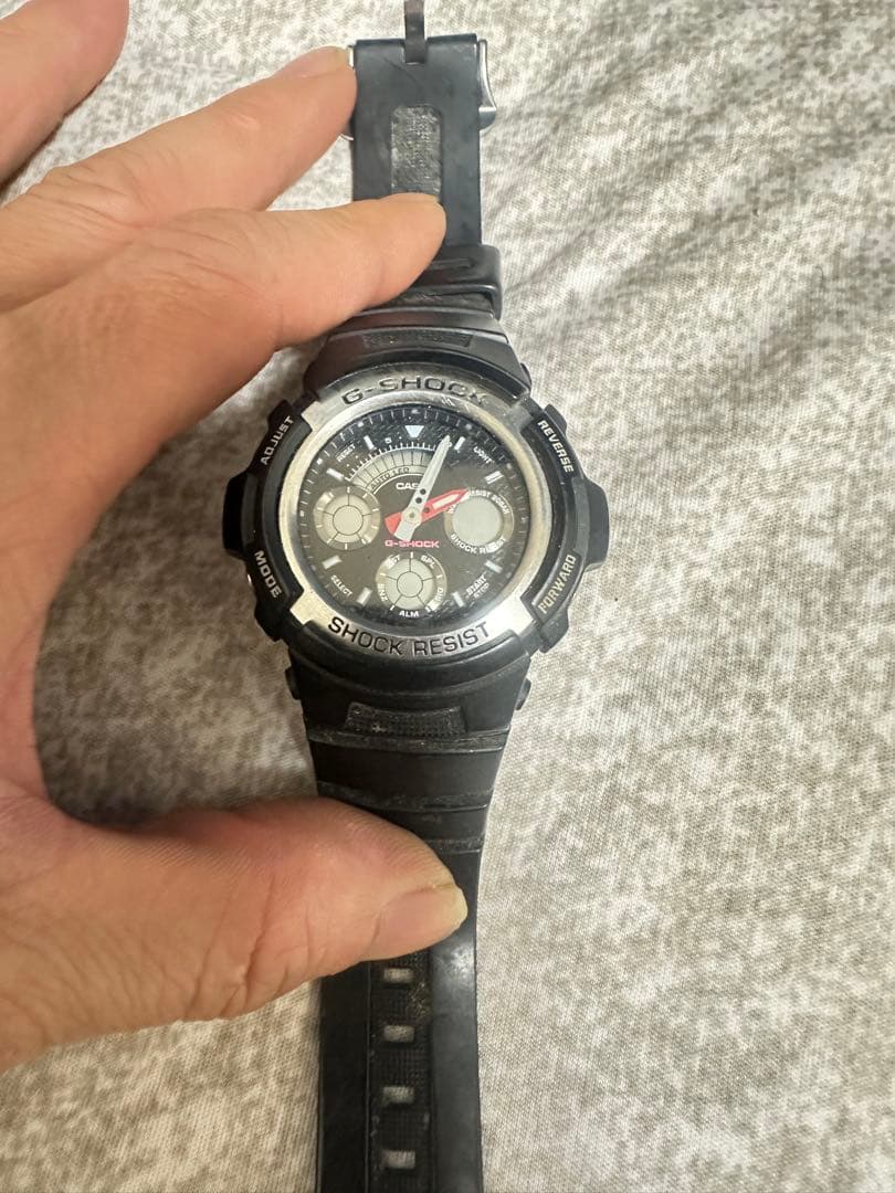 6本G-SHOCK ブラックモデルと2 本 CASIO