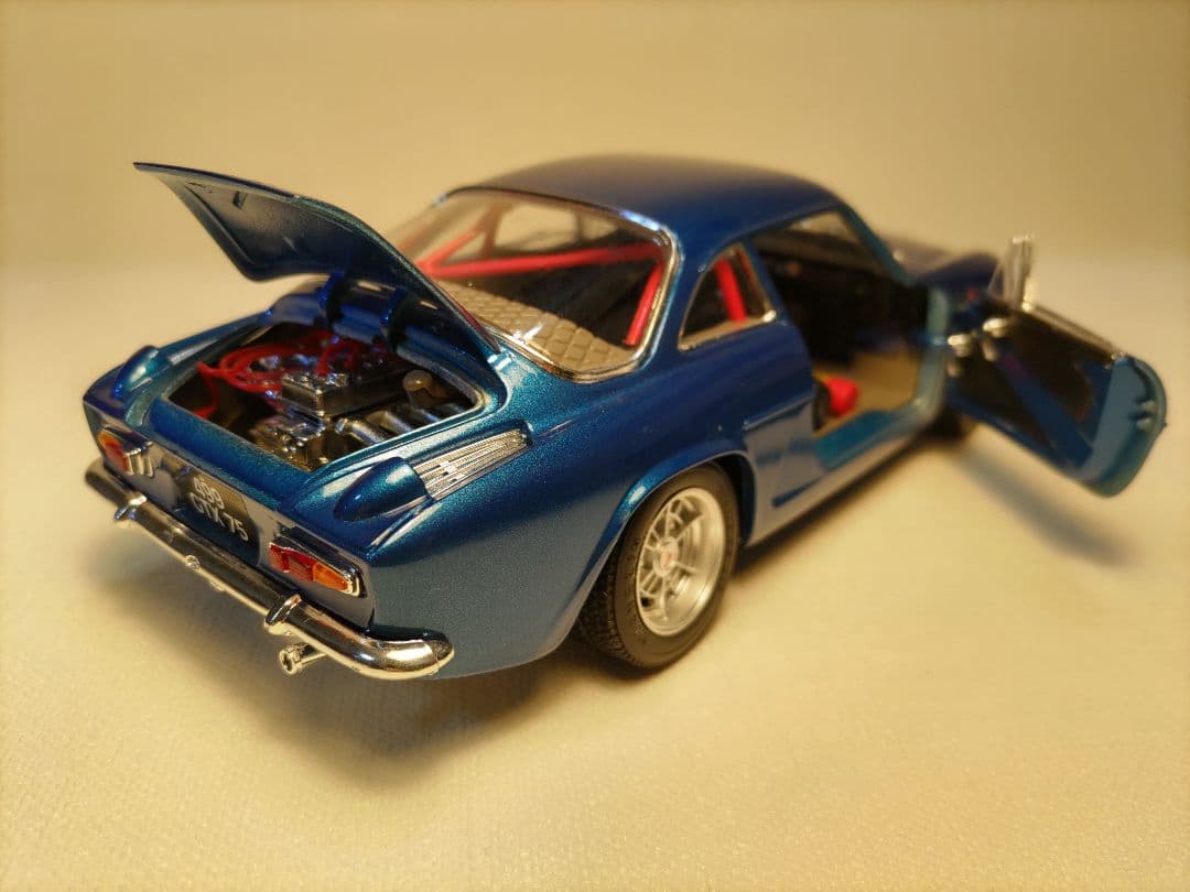 (送料込み)【1/16ダイキャストカー】アルピーヌA110 1600s