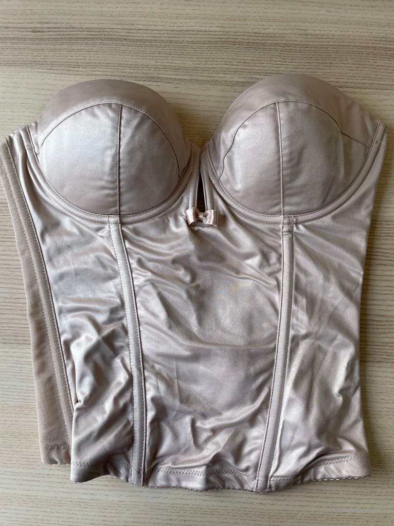 ノバレーゼ　ブライダルインナー　ビスチェ　D75