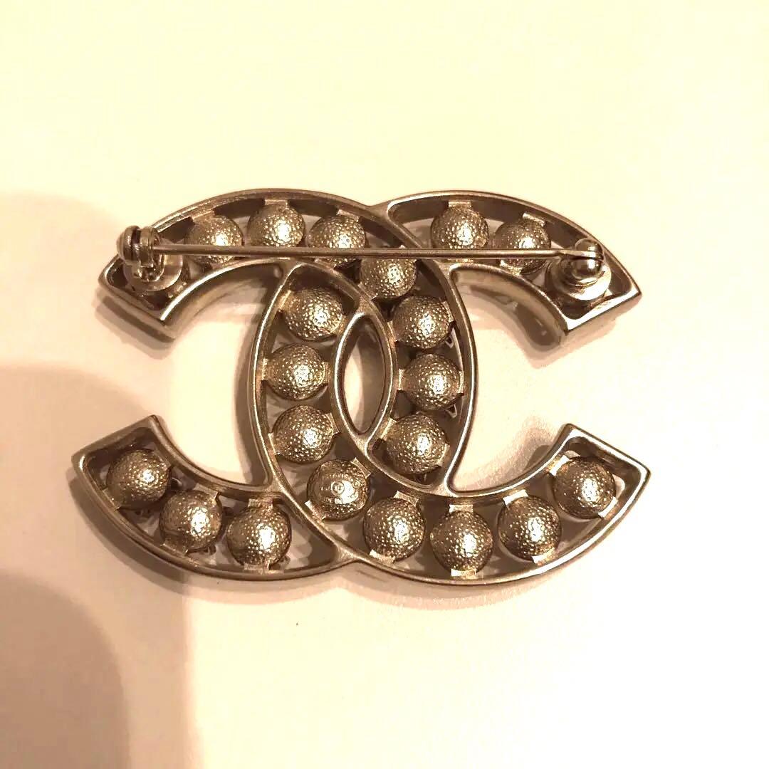 シャネルのスワロフスキー パール　ブローチ 未使用