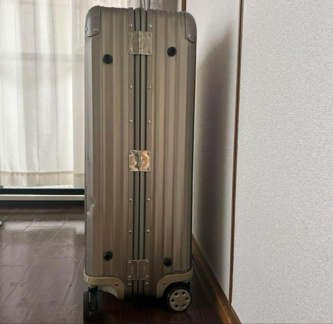 RIMOWA アルミニウム キャリーケース
