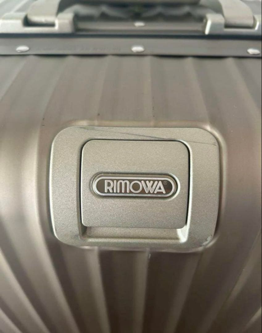 RIMOWA アルミニウム キャリーケース