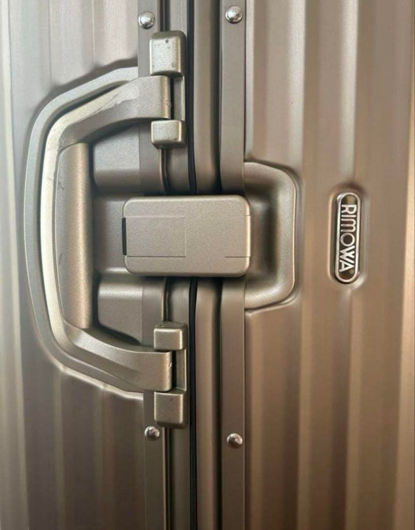 RIMOWA アルミニウム キャリーケース
