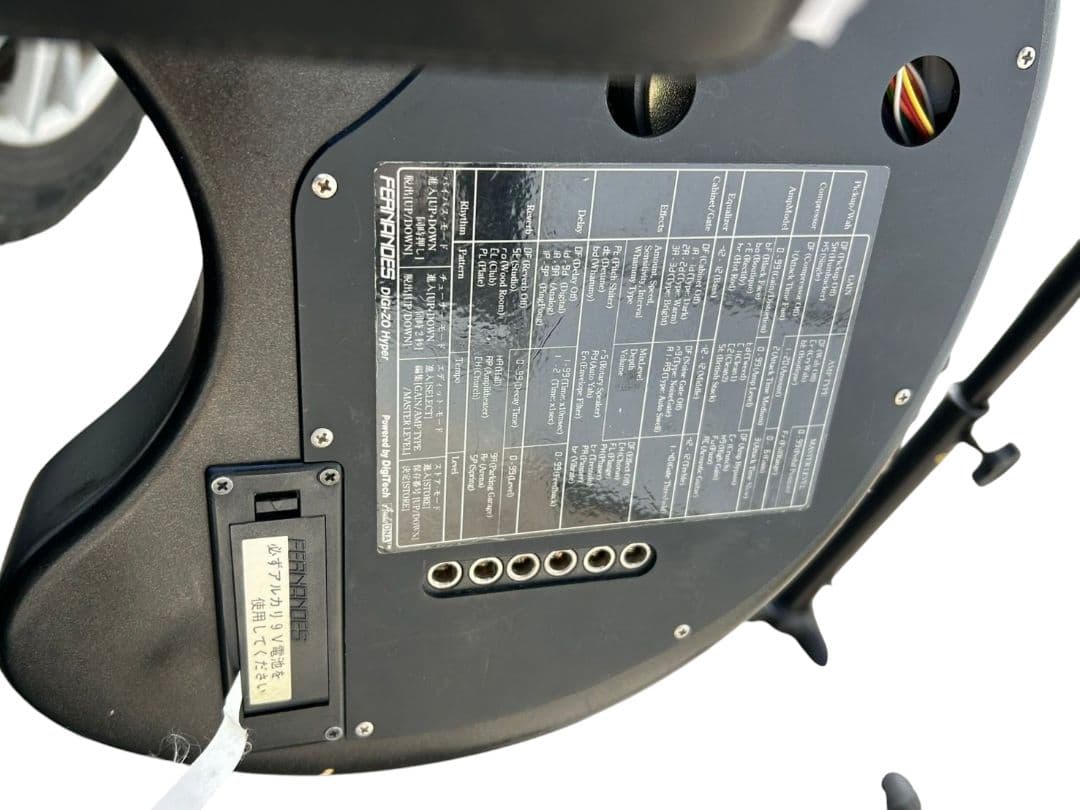 アンプ内蔵ギター　FERNANDES ZО‐3